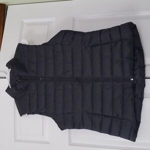 Old Navy Large Women's Puffer Vest, Black